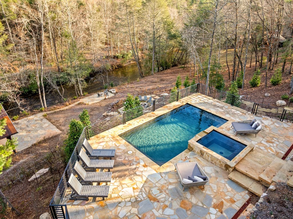 450 Miracle Lane, Blue Ridge GA 30513 - Photo