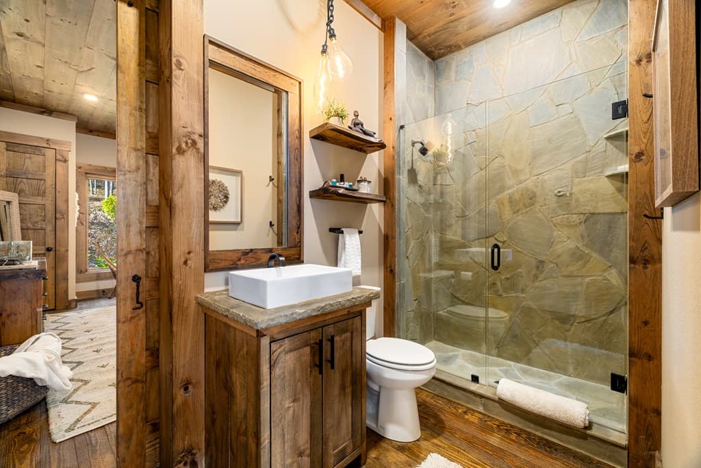 450 Miracle Lane, Blue Ridge GA 30513 - Photo