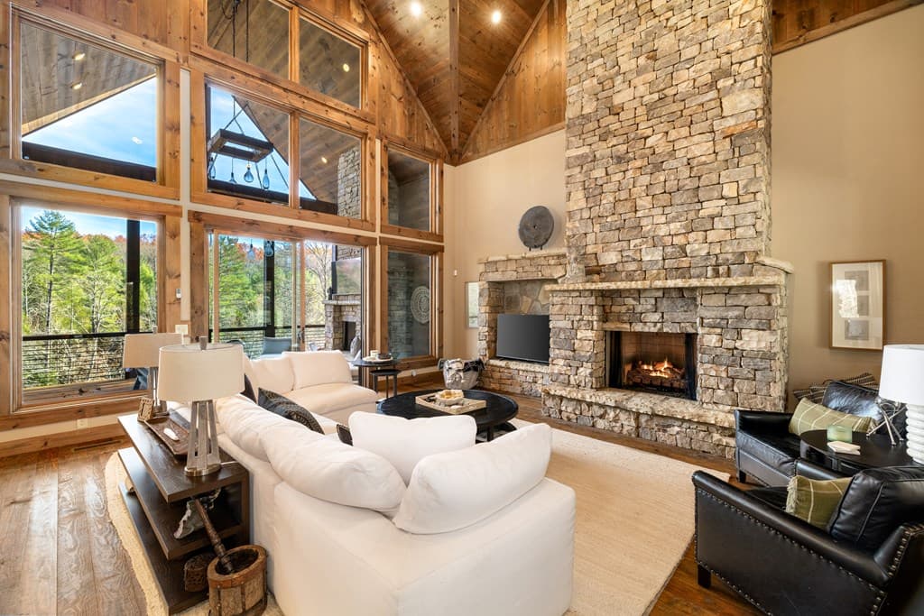 450 Miracle Lane, Blue Ridge GA 30513 - Photo