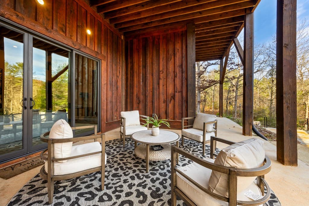 450 Miracle Lane, Blue Ridge GA 30513 - Photo