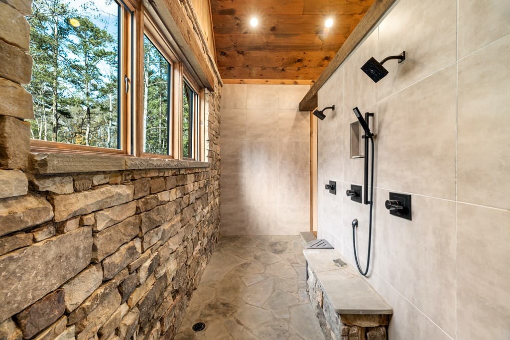 450 Miracle Lane, Blue Ridge GA 30513 - Photo