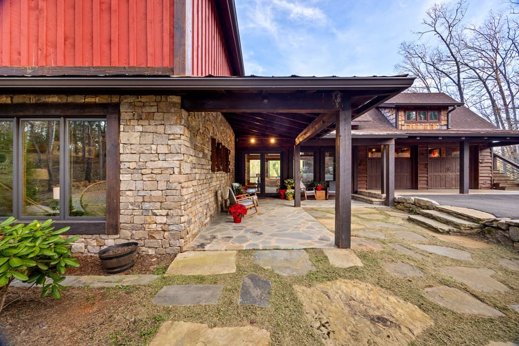 450 Miracle Lane, Blue Ridge GA 30513 - Photo