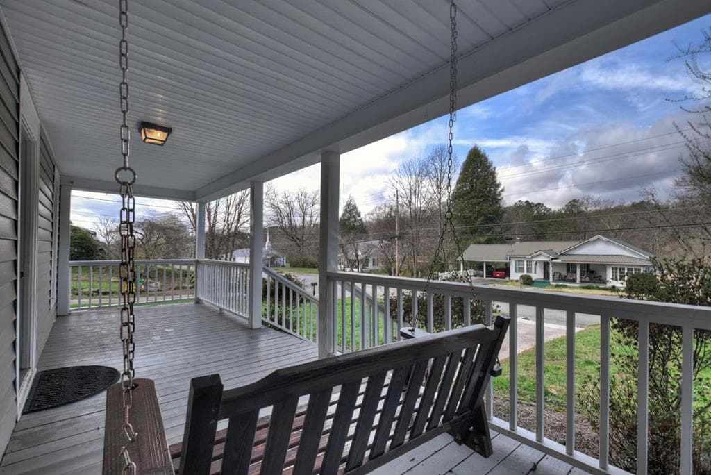 1133 E Main Street, Blue Ridge GA 30513 - Photo