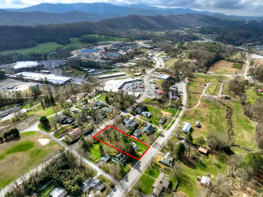 1133 E Main Street, Blue Ridge GA 30513 - Photo