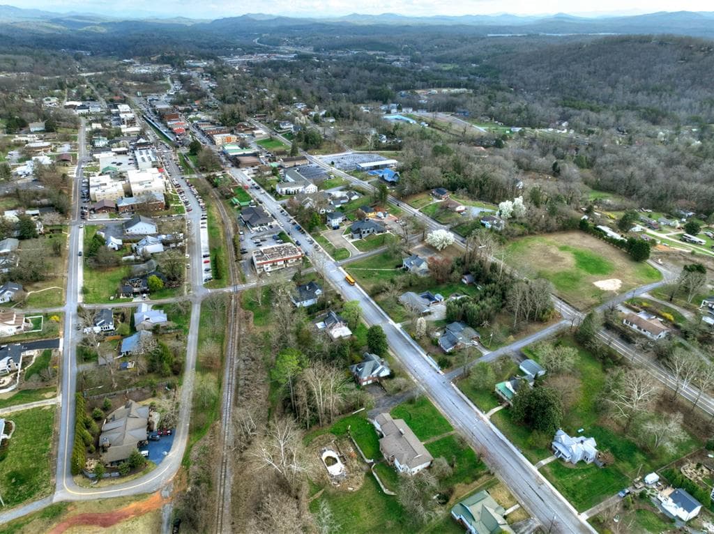 1133 E Main Street, Blue Ridge GA 30513 - Photo