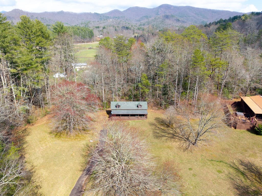1852 Deer Run Circle, Hiawassee GA 30546 - Photo