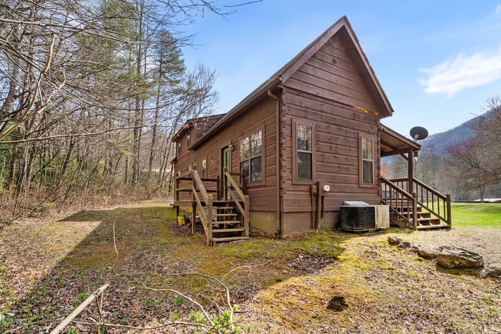 1852 Deer Run Circle, Hiawassee GA 30546 - Photo