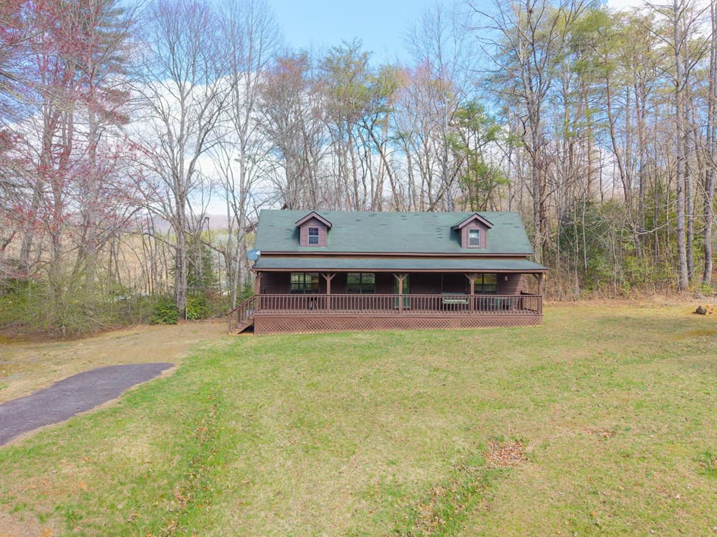 1852 Deer Run Circle, Hiawassee GA 30546 - Photo