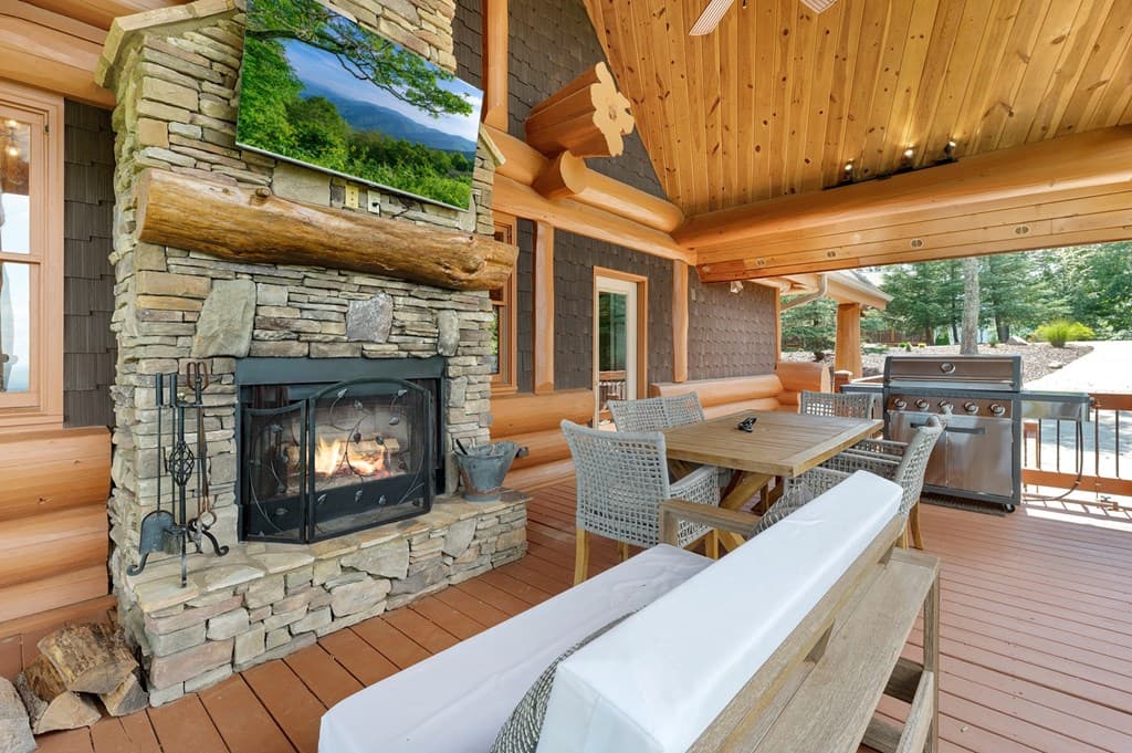 502 Overlook Drive, Blue Ridge GA 30513 - Photo