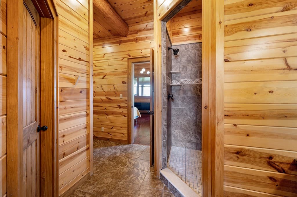 502 Overlook Drive, Blue Ridge GA 30513 - Photo
