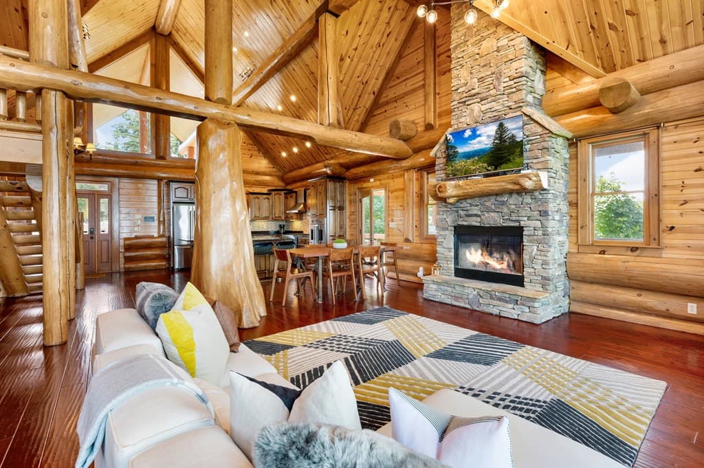 502 Overlook Drive, Blue Ridge GA 30513 - Photo