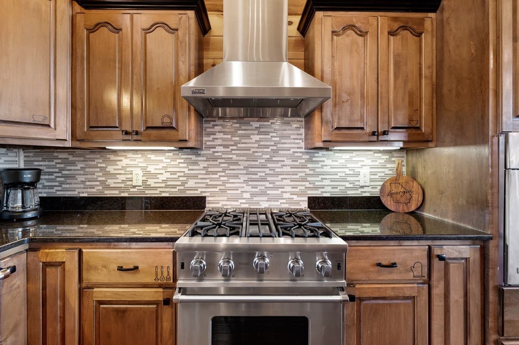 502 Overlook Drive, Blue Ridge GA 30513 - Photo