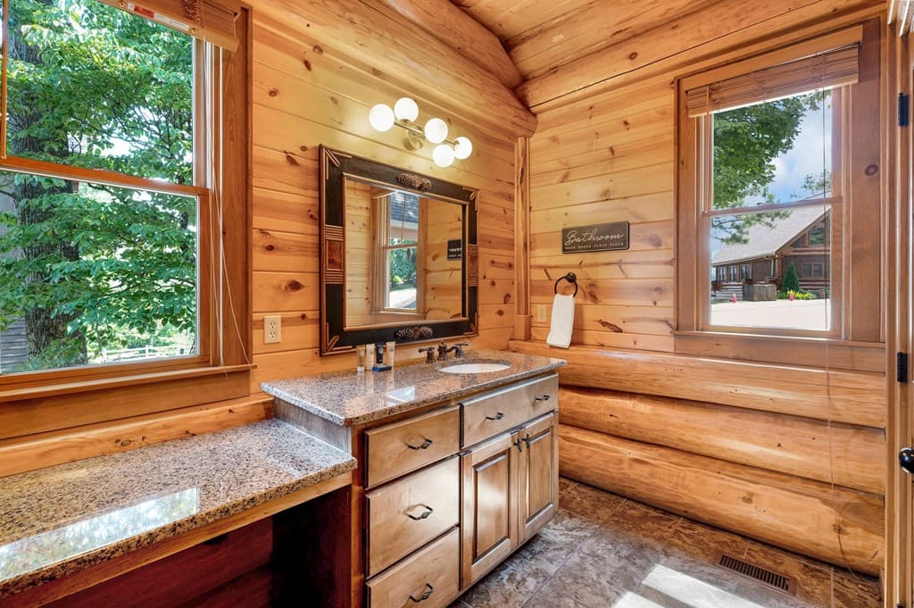 502 Overlook Drive, Blue Ridge GA 30513 - Photo