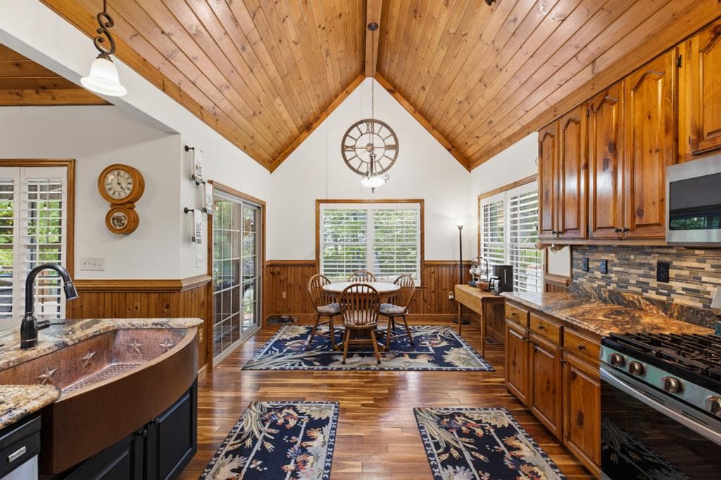 159 Apple Blossom Road, Blairsville GA 30512 - Photo