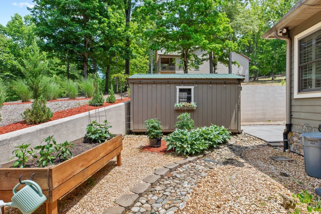 159 Apple Blossom Road, Blairsville GA 30512 - Photo