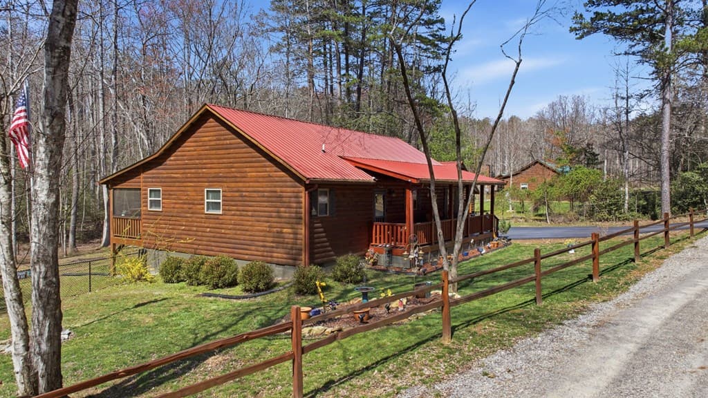 305 Woodcrest Drive, Murphy NC 28906 - Photo