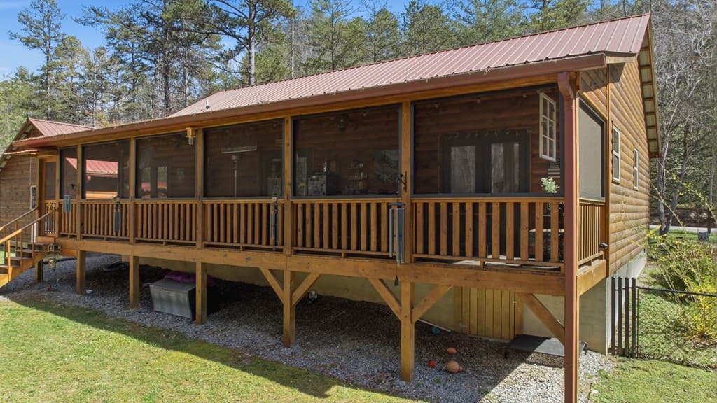 305 Woodcrest Drive, Murphy NC 28906 - Photo
