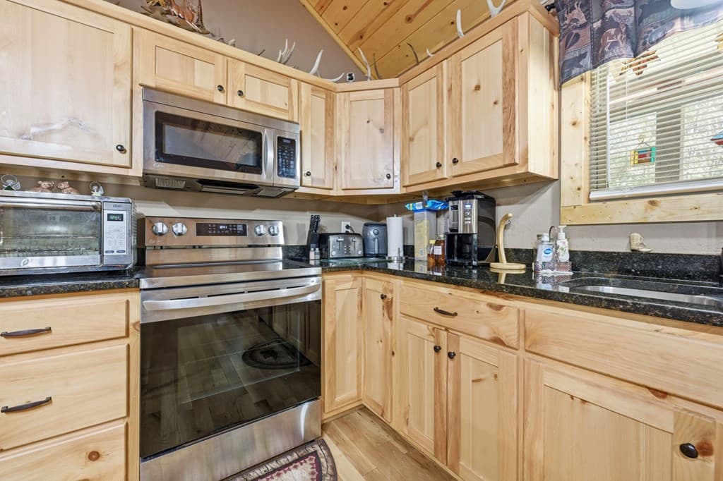305 Woodcrest Drive, Murphy NC 28906 - Photo