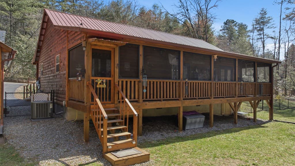 305 Woodcrest Drive, Murphy NC 28906 - Photo