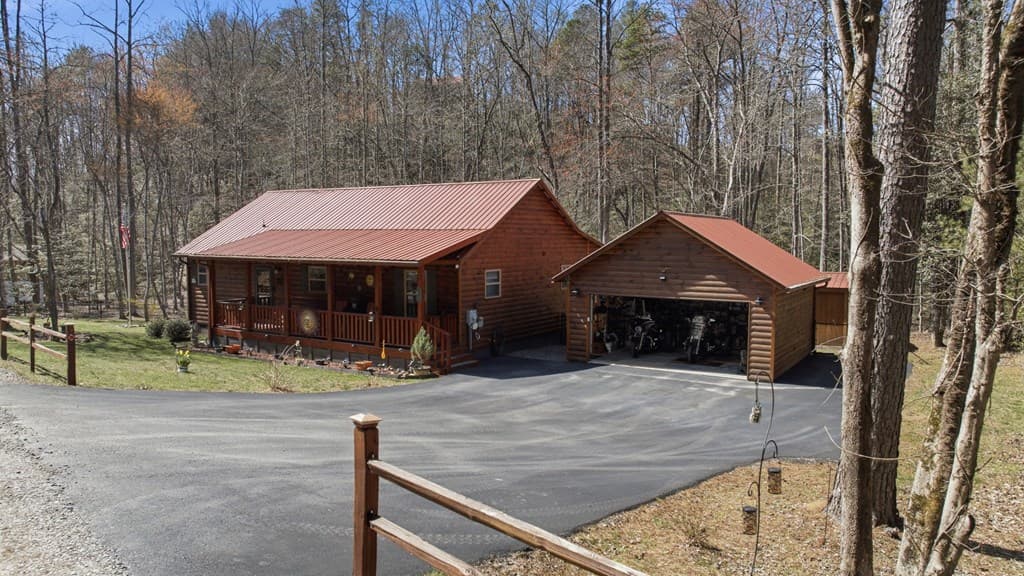 305 Woodcrest Drive, Murphy NC 28906 - Photo