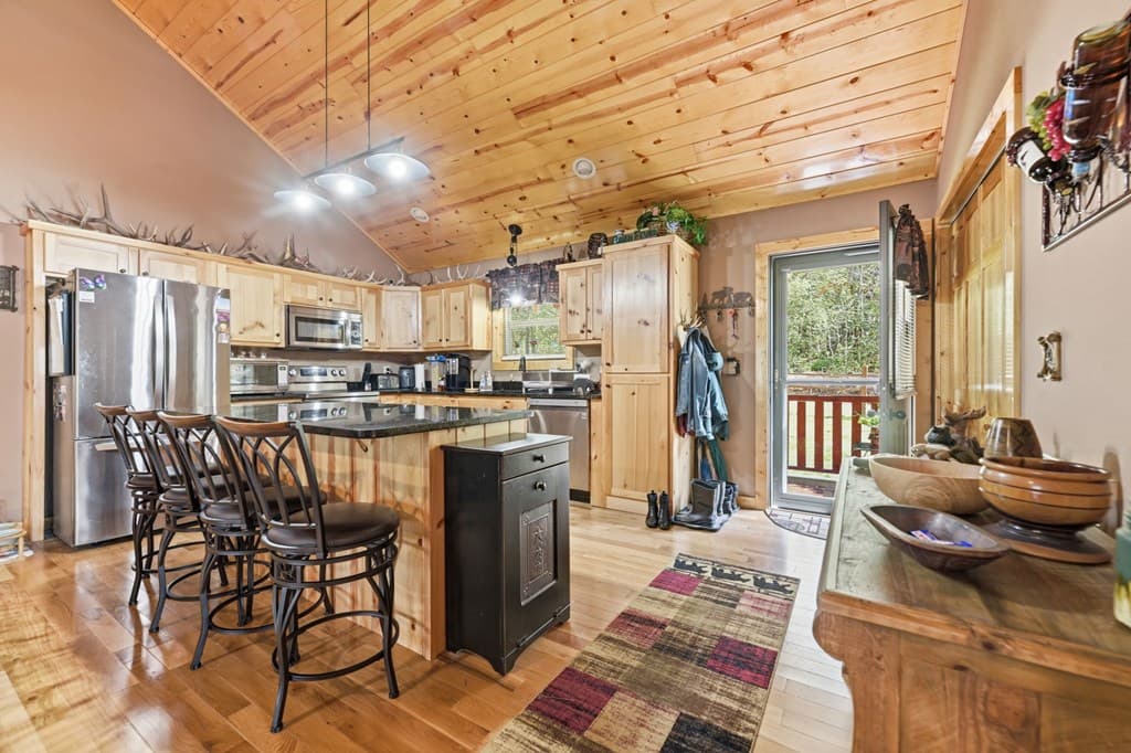 305 Woodcrest Drive, Murphy NC 28906 - Photo