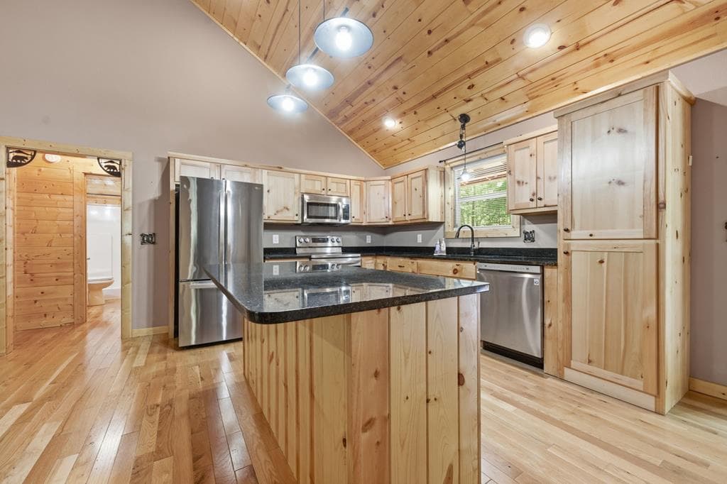 305 Woodcrest Drive, Murphy NC 28906 - Photo