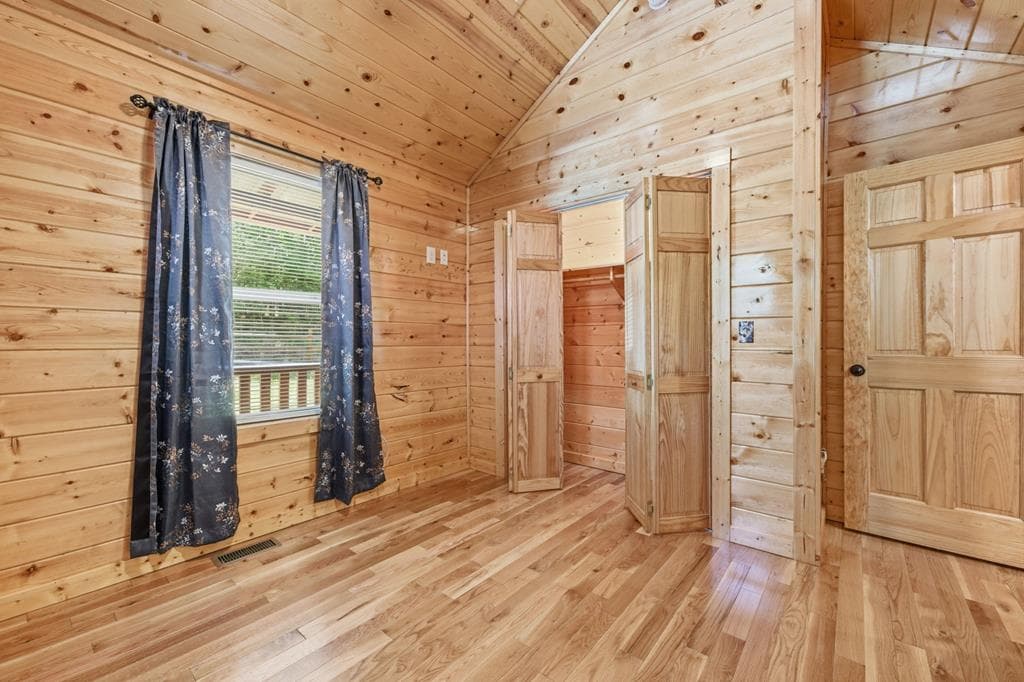 305 Woodcrest Drive, Murphy NC 28906 - Photo