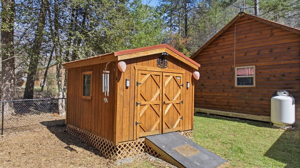 305 Woodcrest Drive, Murphy NC 28906 - Photo
