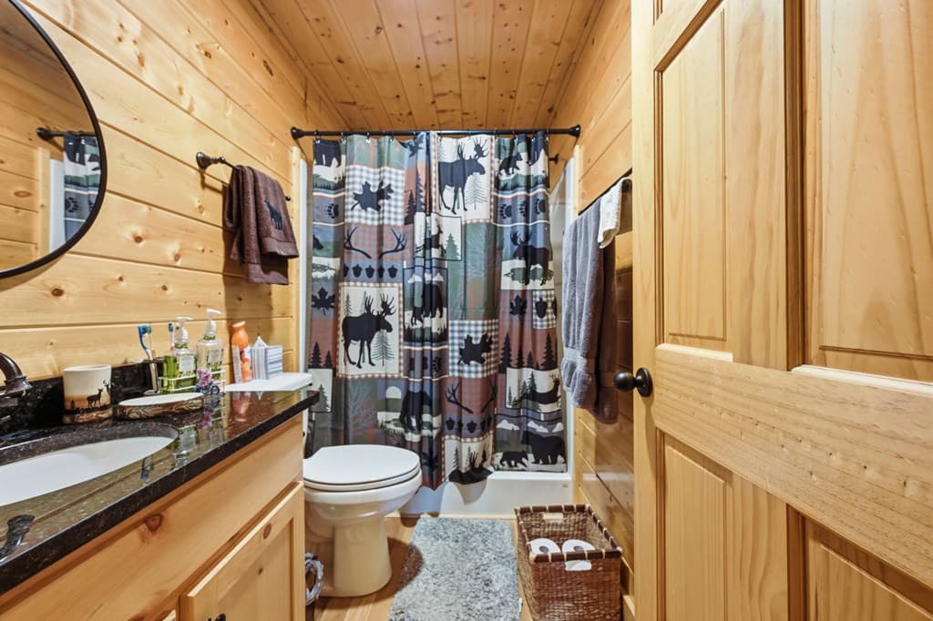 305 Woodcrest Drive, Murphy NC 28906 - Photo