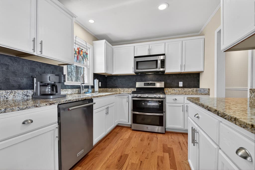 5383 Whitmire Drive, Gainesville GA 30504 - Photo