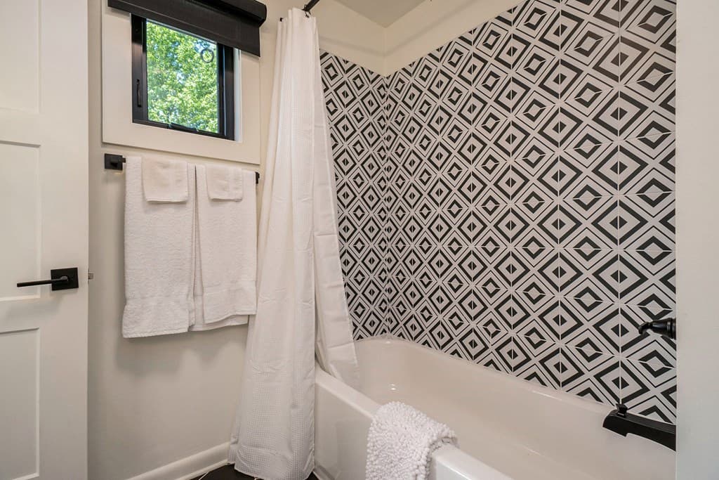 834 Lower Bell Creek Road, Hiawassee GA 30546 - Photo