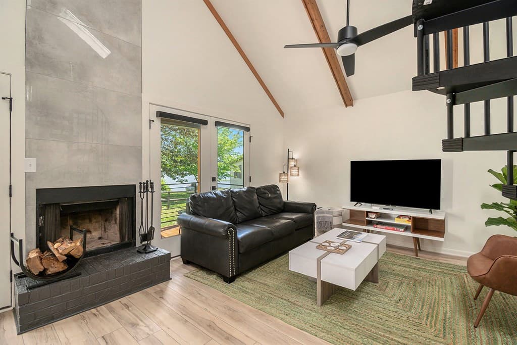 834 Lower Bell Creek Road, Hiawassee GA 30546 - Photo
