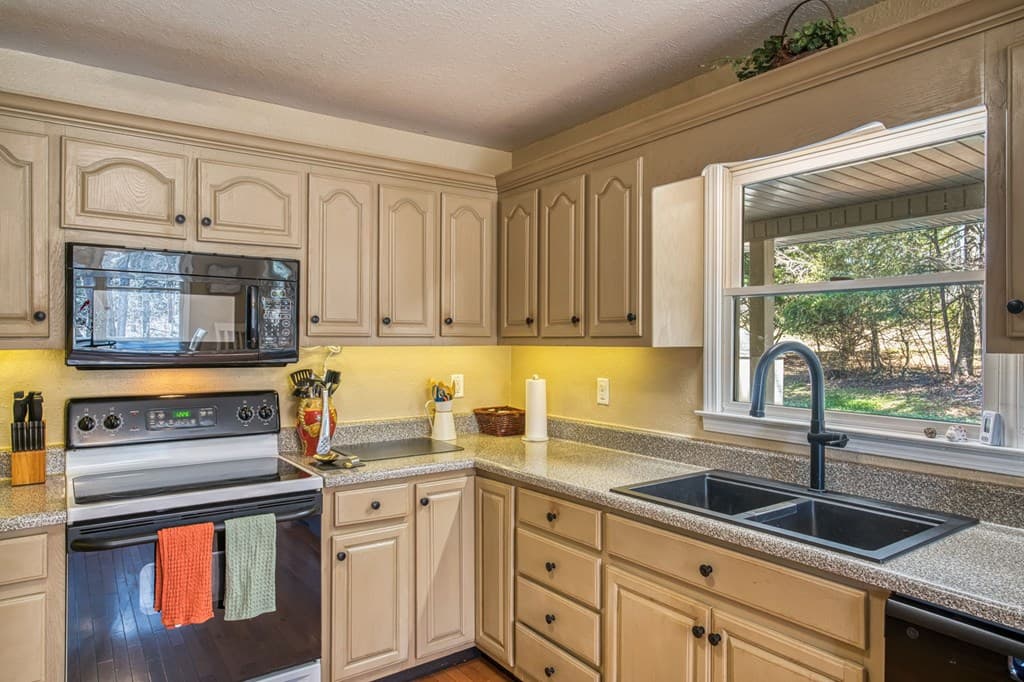 80 Pine Grove Drive, Blue Ridge GA 30513 - Photo