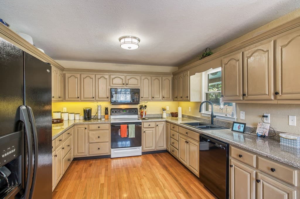 80 Pine Grove Drive, Blue Ridge GA 30513 - Photo