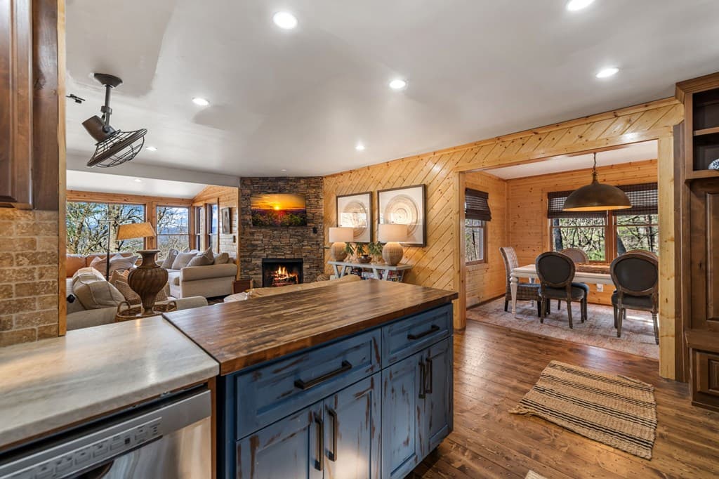 240 Mountain View Court, Ellijay GA 30536 - Photo