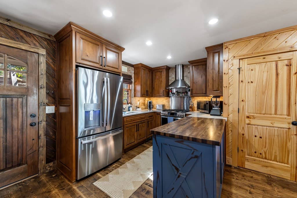 240 Mountain View Court, Ellijay GA 30536 - Photo