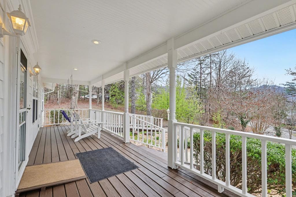 962 Ashley Lane, Young Harris GA 30582 - Photo