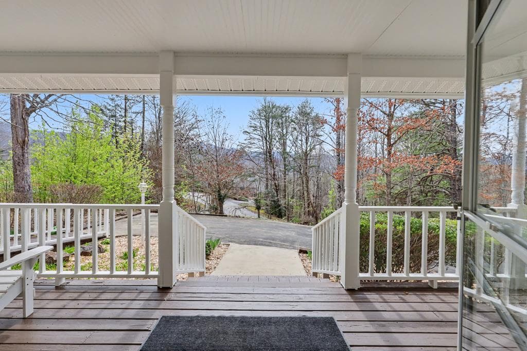 962 Ashley Lane, Young Harris GA 30582 - Photo