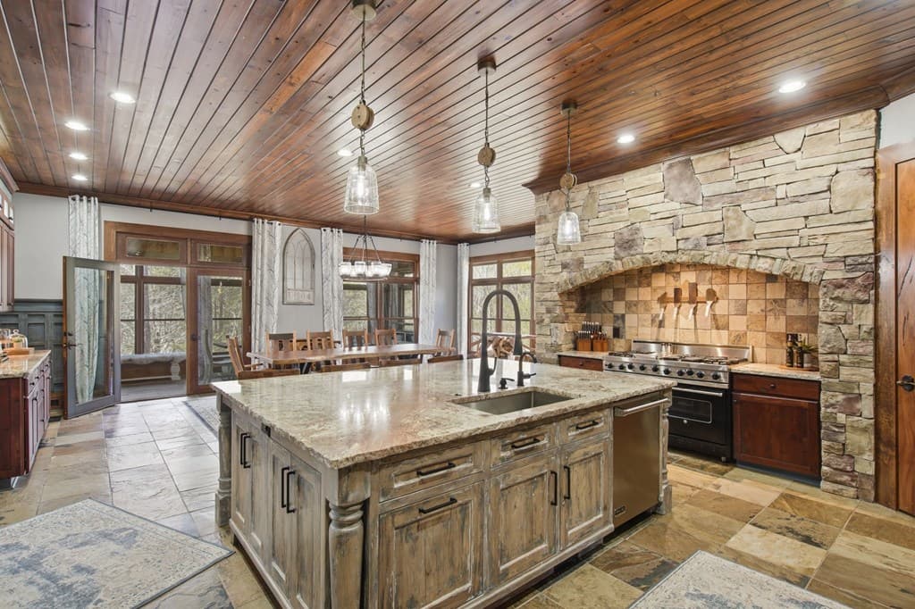 124 Wilderness Way, Ellijay GA 30536 - Photo