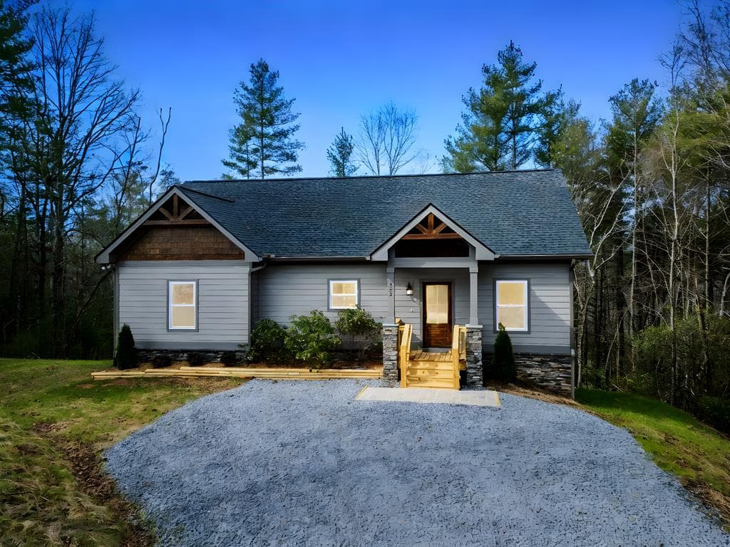 325 River Mountain Road, Murphy NC 28906 - Primary photo