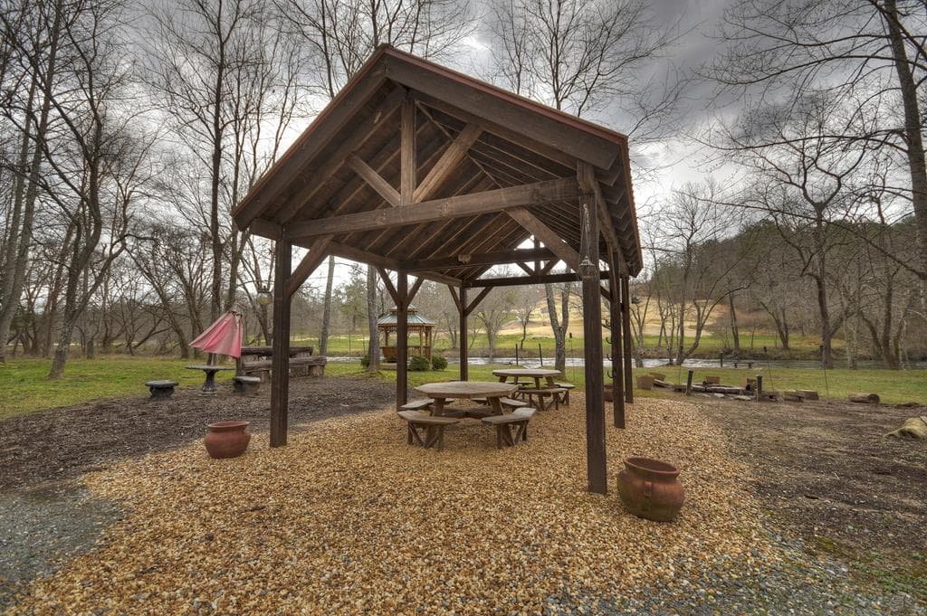 389 Toccoa Preserve Lane, Blue Ridge GA 30513 - Photo