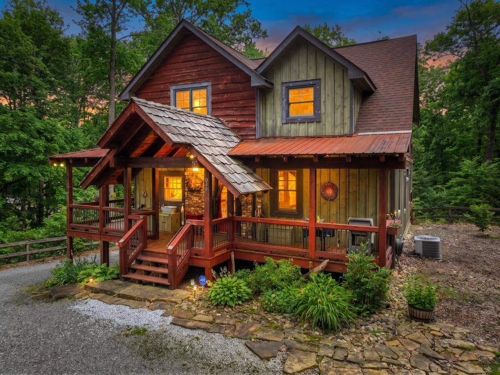 389 Toccoa Preserve Lane, Blue Ridge GA 30513 - Primary photo