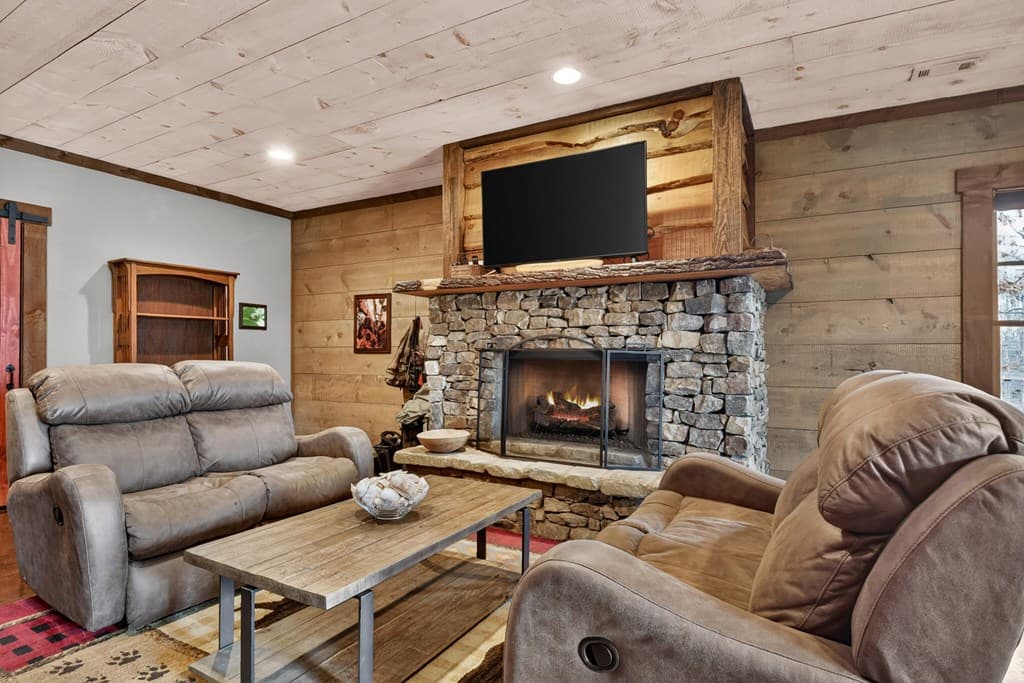 389 Toccoa Preserve Lane, Blue Ridge GA 30513 - Photo