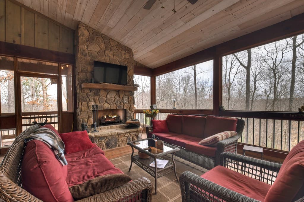 389 Toccoa Preserve Lane, Blue Ridge GA 30513 - Photo