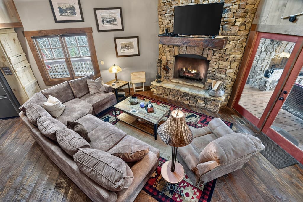 389 Toccoa Preserve Lane, Blue Ridge GA 30513 - Photo
