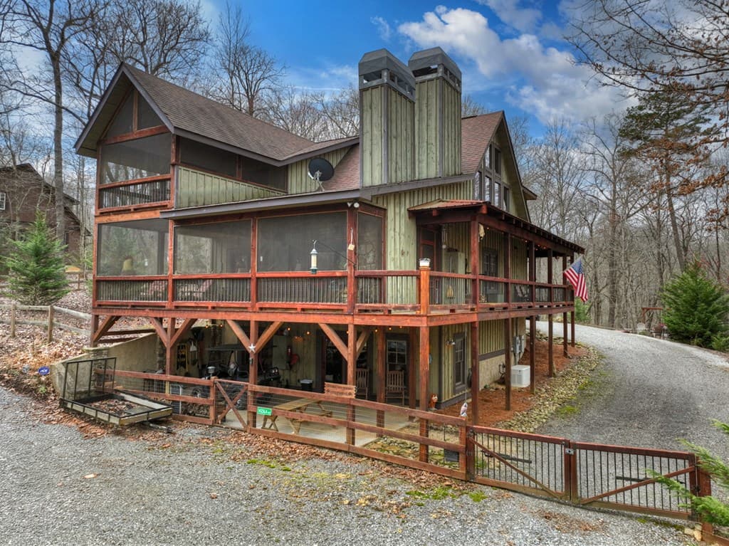 389 Toccoa Preserve Lane, Blue Ridge GA 30513 - Photo