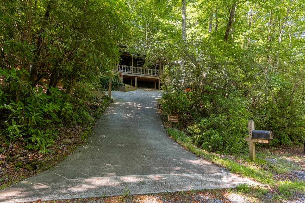1180 Ruby Lake Drive, Hiawassee GA 30546 - Photo