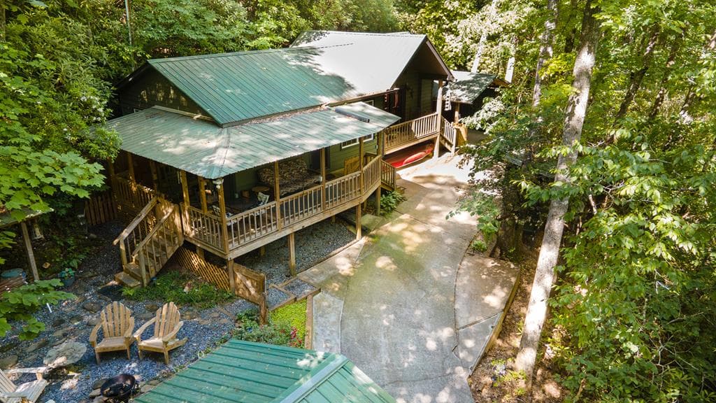 1180 Ruby Lake Drive, Hiawassee GA 30546 - Primary photo