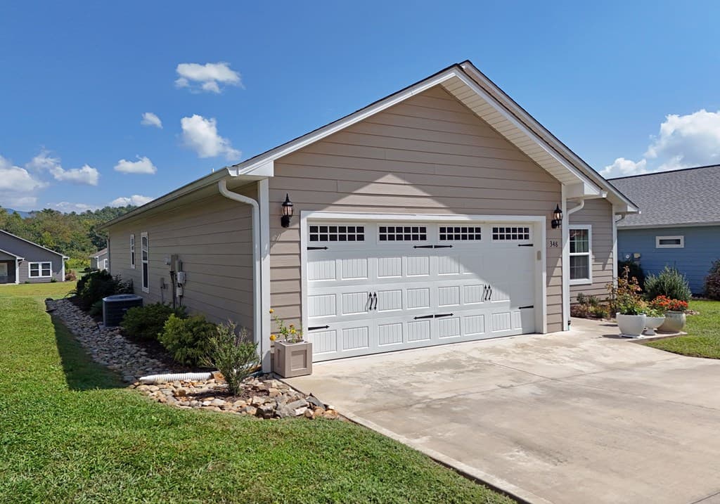 348 Riverwalk Circle, Hayesville NC 28904 - Photo