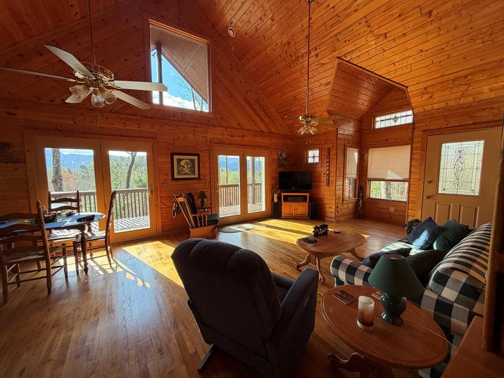 1183 Bear Paw Trail, Blue Ridge GA 30513 - Photo